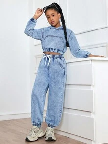 SHEIN 2pcs/Set Tween Girls Y2k Vintage Fashion Casual Pocket Loose Hoodie  Blue Denim Sweatshirt And Drawstring Waist Jogger Pants Set Fall WInter,Versatile And Casual For Girls Fall/Winter Dailywear Outfits,Girls Christmas Outfits,Girls New Year Clothes,Thanksgiving Outfit For Girls,Girls Winter Jeans,Teen Denim Clothes,Winter Clothes, Teen Street Jacket,Teen Jean Pants,Jogger Jean,Bellbottoms Jeans,Women Boot Cut Jeans, Wash Jeans - Dark Wash - View 2