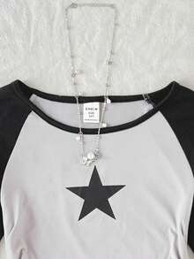 Tween Girl Raglan Sleeve Colorblock Star Print Long Sleeve Round Neck T-Shirt, Back To School Tee, Streetwear Casual Tee, Fitted Ruched Curved Hem Cropped T-Shirt Tops Cute Black And White Tops For Teen Girls Teen Girl Baseball