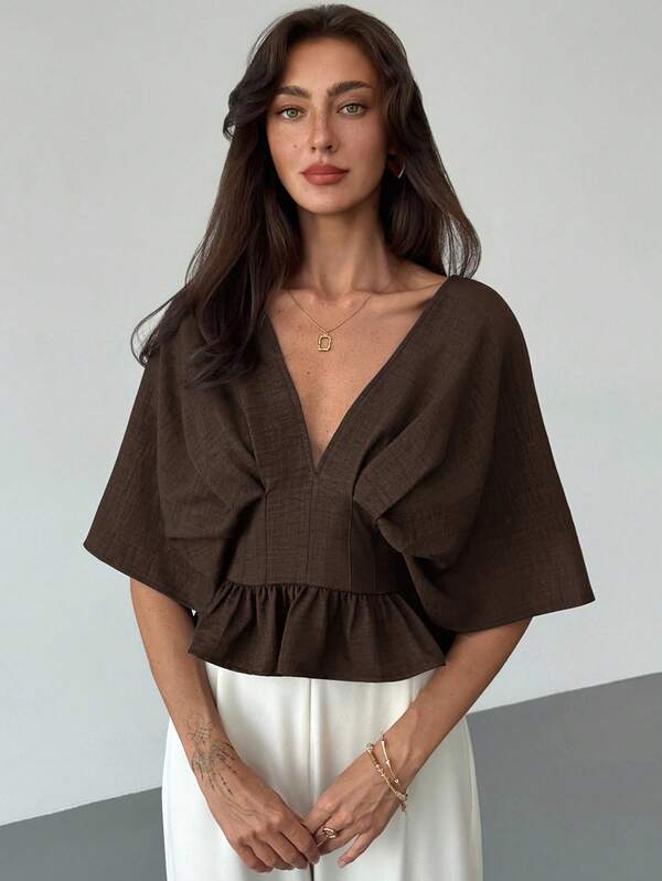 Aloruh Blusa sexy de mujer con cuello en V profundo, mangas de murciélago y fruncido de unicolor