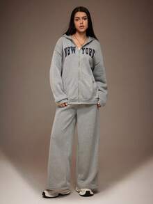 Sparklyn 2件套秋冬少女连帽衫套装，撞色英文印花图案拉链外套+配套长裤 - 撞色印花混搭街头风，保暖针织面料连帽衫适合秋冬季节，略微宽松的版型留有成长空间，充满活力的校园和街头风格！ - 灰色 - 查看 5