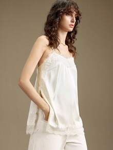 Ontre 女士象牙色缎纹斜纹面料，舒适柔软，蕾丝饰边，细肩带侧开衩设计，百搭时尚，尽显高雅气质，适合度假、都市休闲、商务通勤等多种场合，高品质机场穿搭上衣 - 白色 - 查看 3