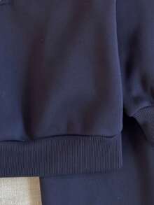 PrepCrw 男童学院风翻领拉链刺绣小熊长袖连帽衫和裤子套装（2件套） - 藍色 - 查看 4