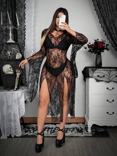 Whyspr Sexig, åtsittande, minimalistisk, enfärgad spetsklänning med slitsar