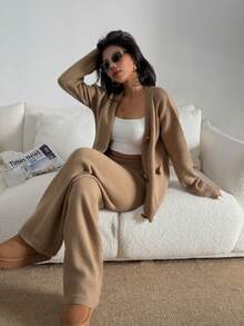 Elyressa 两件套：针织开衫和金色纽扣阔腿裤 - 卡其色 - 查看 5