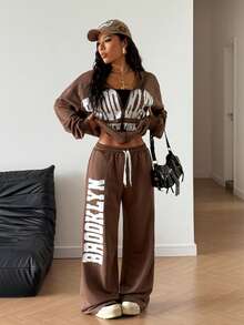 StreetHx Bộ 2 áo nỉ in chữ đính đá thời trang dạo phố dành cho nữ và quần nỉ thể thao - Rỉ Nâu - Xem 3