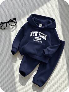SHEIN 2pcs Baby Boy/Girl Cute Letter Print Fleece Hoodie And Pants Tracksuit Set, Autumn/Winter
