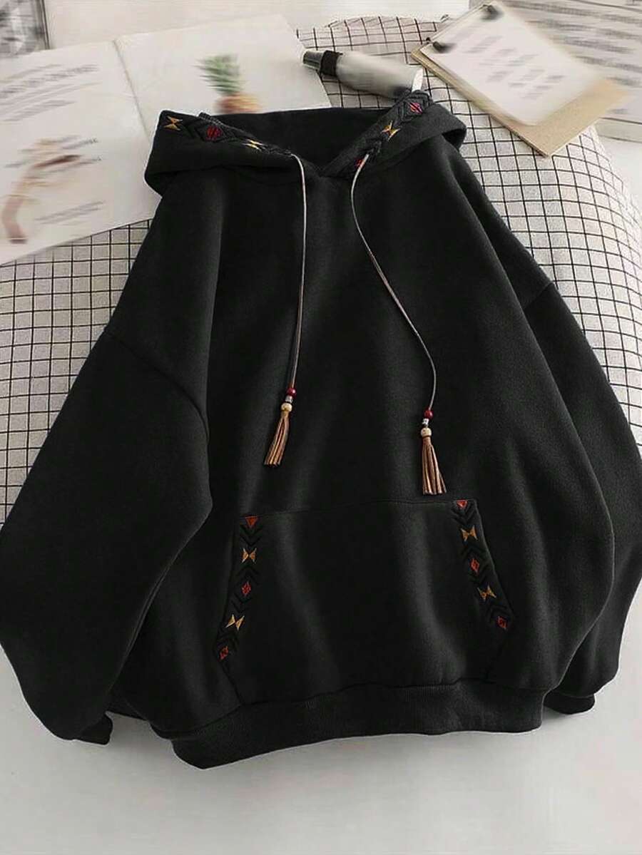 INAWLY 女士休闲度假风几何刺绣袋鼠口袋抽绳卫衣，黑色 - 黑色 - 查看 1