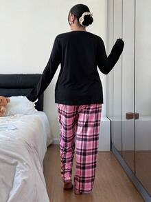 Napfluff CURVE Napfluff CURVE Bộ đồ ngủ dài tay dáng rộng in họa tiết kẻ caro nơ dành cho nữ, thích hợp mặc mùa đông. - Hồng - Xem 6