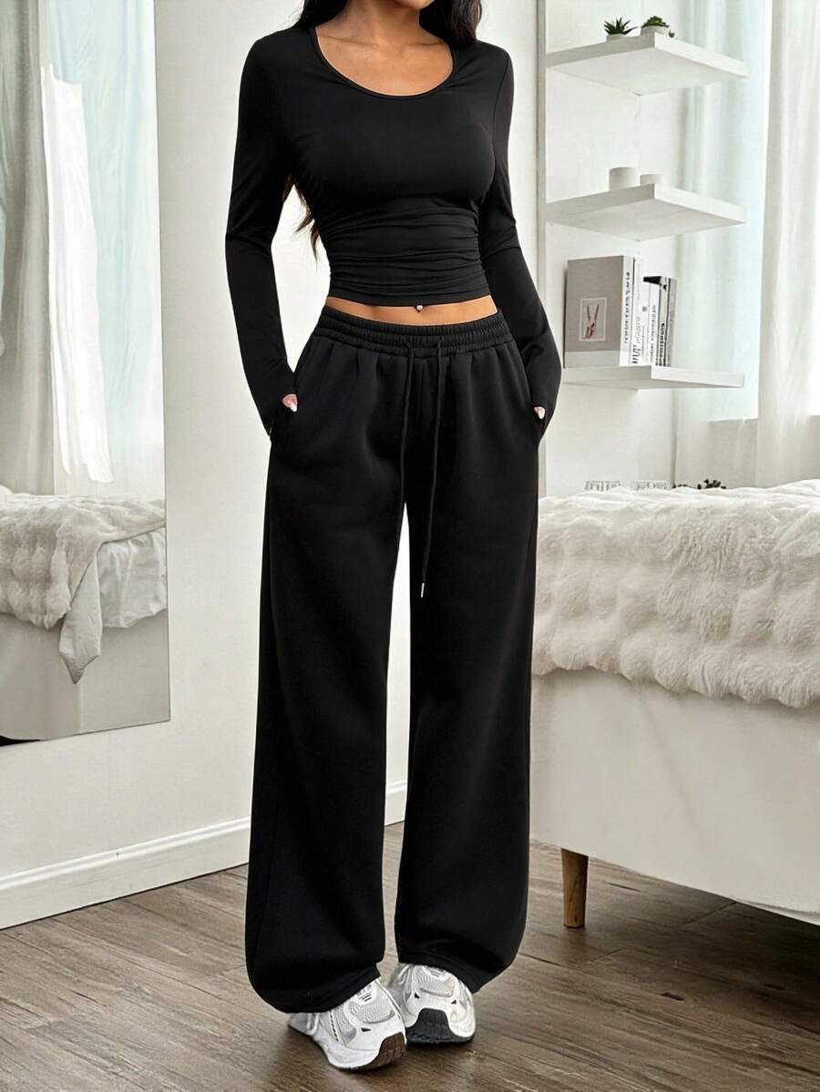 SHEIN PETITE Bộ 2 áo thun dài tay cổ tròn ôm vừa vặn màu trơn và quần dài cho nữ, màu đen, nhỏ nhắn, thu đông - màu đen - Xem 1
