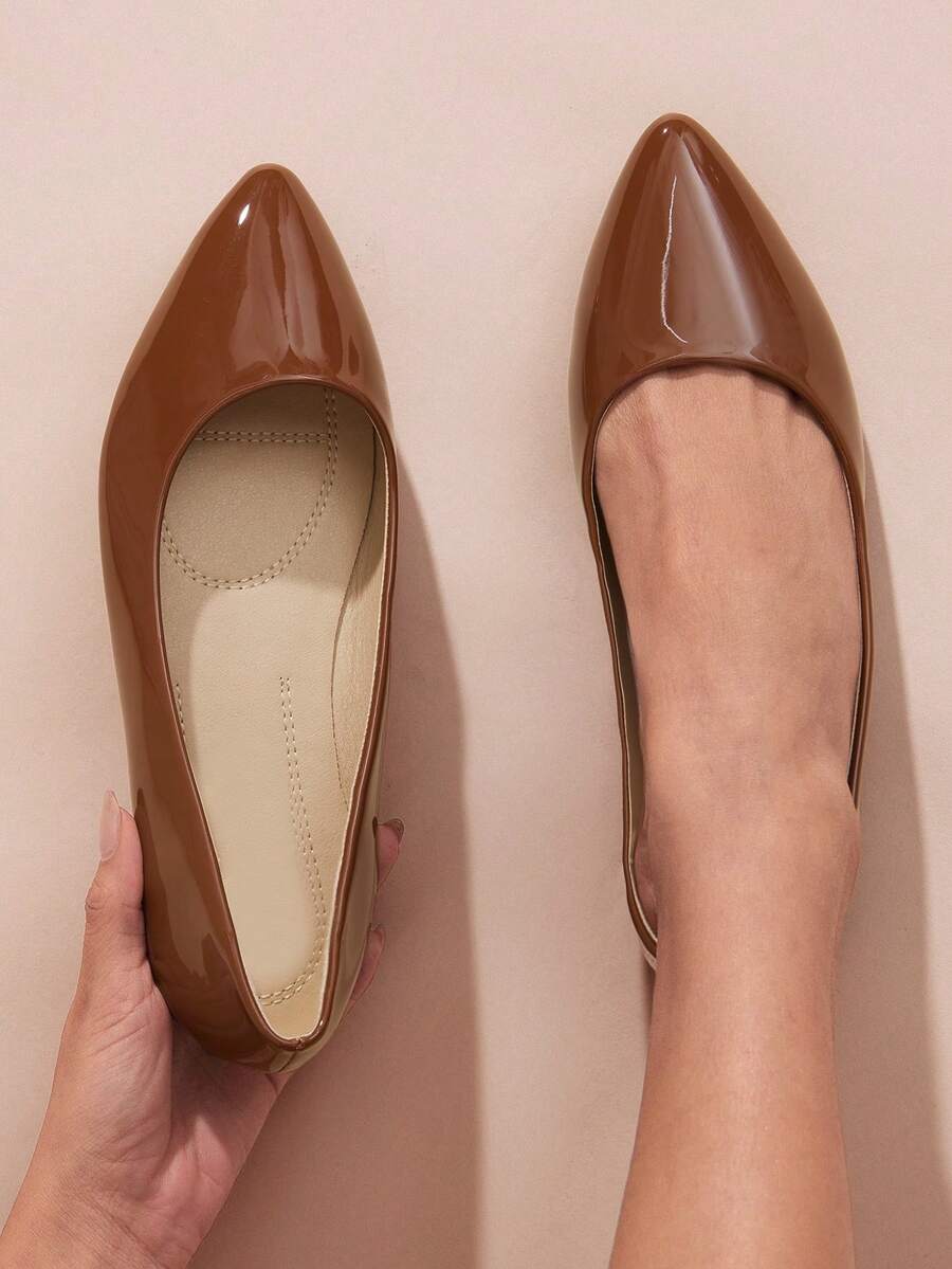 SHUZIA 新款女士时尚巧克力色漆皮PU包头芭蕾舞鞋尖头平底鞋夏季鞋春季鞋春假复活节母亲节礼物 - 巧克力棕 - 查看 1