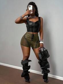 Slaydiva Quần short nữ mùa hè mới, phong cách thường ngày, năng động, gợi cảm, kiểu Y2K, thích hợp cho hẹn hò, sinh nhật, tiệc tùng. Chất liệu PU phối ren, đính đinh tán, hàng cúc giả phía trước và khoen trang trí. Quần short đen PU, quần siêu ngắn bó sát, quần mini, quần short nữ màu kaki, quần short gợi cảm, quần short đính đá, quần short buộc dây. - xanh quân đội - Xem 8