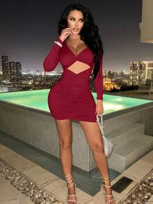 SHEIN SXY Vestido mini con cuello en V, fruncido y retorcido de unicolor y sexy para mujer - Rojo - Ver 6