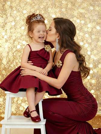 Vestido camisola de punto burdeos lindo y elegante para niña bebé