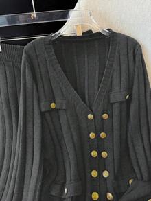 GlowEve CURVE Plus Size Button Decor V-Neck Long Sleeve Sweater Set - Dark Grey - View 4