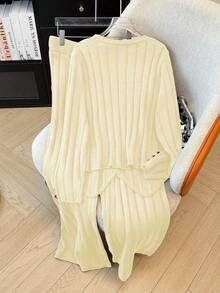 GlowEve CURVE Plus Size Button Decor V-Neck Long Sleeve Sweater Set - Apricot - View 2