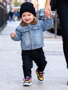 SHEIN Áo khoác cardigan denim cổ bẻ tay dài dáng rộng unisex cho bé trai, thích hợp cho các hoạt động thường ngày, tụ họp cuối tuần, cắm trại ngoài trời, phong cách thường ngày ở trường học, size 6M-3T. Áo khoác denim cho bé trai, áo khoác denim cho bé, áo khoác denim cho bé trai, áo khoác denim, áo khoác jeans cho bé, áo khoác denim kiểu Hàn Quốc. - Nhiều màu - Xem 7