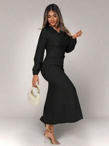 Xyvia Robe longue à encolure drapée avec boucle métallique pour femmes