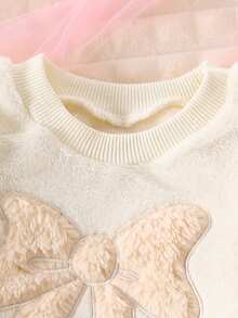 SHEIN 2件套女婴可爱蝴蝶结刺绣抓绒白色长袖上衣和经典格子卡其裤舒适睡衣套装，秋冬加厚家居服套装 - 卡其色 - 查看 3