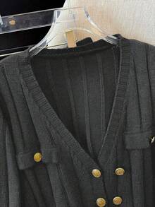 GlowEve CURVE Plus Size Button Decor V-Neck Long Sleeve Sweater Set - Dark Grey - View 3