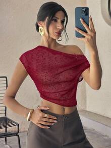 Firerie 女士优雅浪漫约会度假休闲通勤百搭亮片提花纹理不对称领修身衬衫，夏季 - 酒紅色 - 查看 1