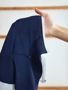 Slaydiva 新款秋冬女装返校套装，适合万圣节、商务休闲、日常穿着，包含一件短款拉链夹克（带小立领）和一条直筒裤（裤脚开衩），有海军蓝、棕色、橙色、灰色和条纹/印花图案可选，两件套。 - 彩色 - 查看 17