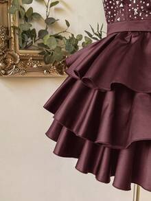 Lovelzi 优雅、浪漫、性感的黑色缎面面料，深 V 领，收腰，紧身胸衣，大量水钻装饰，有骨紧身胸衣，后背系带，A 字裙，褶皱设计，适合毕业典礼、学校开学、音乐节、生日派对、婚礼、舞会礼服 - 紫紅色 - 查看 4