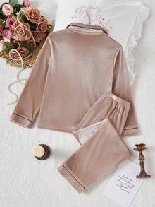 SHEIN 女童两件套睡衣，韩版羊毛心形刺绣开衫长袖上衣和长裤睡衣 - 杏色 - 查看 2