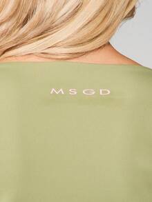 MISSGUIDED Long Sleeve Square Neck Crop Top With Fitted Silhouette And Sage Tone - Green - View 2