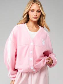 Missguided x Playboy Cardigan oversize boutonnée avec bordure contrastée et design de script au dos pour un port casual au quotidien - Rose bonbon - Voir 2