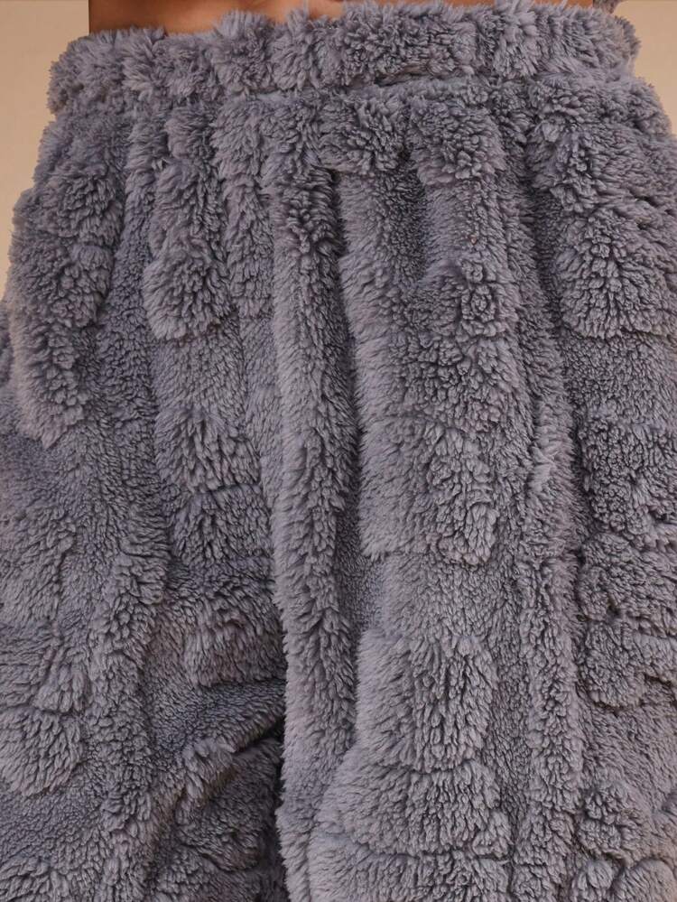 Sudadera con capucha de sherpa y pantalones deportivos a juego