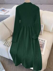 GlowEve Conjunto de dos piezas de elegante y sofisticado cárdigan casual de cuello redondo adelgazante y vestido de punto, para otoño/invierno - Verde Oscuro - Ver 2