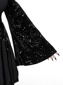 ROMWE Goth 大码哥特式星月亮片羊毛装饰短款优雅闪亮外套，适合秋季穿着；大码女式秋冬黑色连帽短款长袖卫衣；大码黑色连帽卫衣，适合秋冬穿着；哥特风短款上衣，适合圣诞节穿着。 - 黑色 - 查看 13