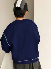 SHEIN 男童休闲韩版宽松撞色圆领卫衣，适合通勤、上学、日常休闲、运动、秋冬季穿着。 - 藏蓝色 - 查看 2