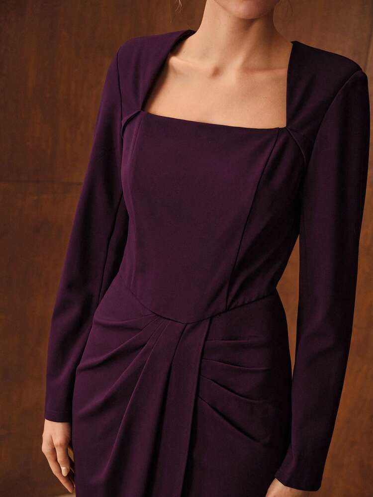 女性用フィッティングストラクチャードミッドレングスロングスリーブスクエアネックドレス