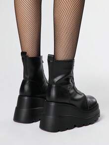 ROMWE Grunge Punk Giày bốt đế xuồng dày dặn màu tối bằng da PU, chống thấm nước, kiểu dáng thường ngày, chất liệu da, khóa kéo phía trước, co giãn, dành cho nữ, sản xuất năm 2025. - màu đen - Xem 5
