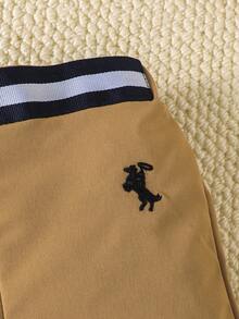 Souflis Souflis 2 Peças Conjunto de Moda Casual de Verão para Menino, Camisa Polo com Bordado de Cavalo em Bege, Shorts Cáqui com Cinto, Adequado para Uso Diário e Passeios, Camisa Polo e Shorts para Menino, Conjunto de Verão para Menino, Conjunto de Camisa e Shorts para Menino - Multicolorido - Visão 8