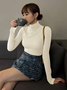 DAZY Women's Tight Fitted Thermal Lined Turtleneck T-Shirt