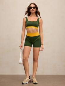 Activina Damen-Sportanzug mit kontrastfarbenem, ärmellosem Top und Shorts (Sport-BH und Shorts-Set) - Grün - Übersicht 5