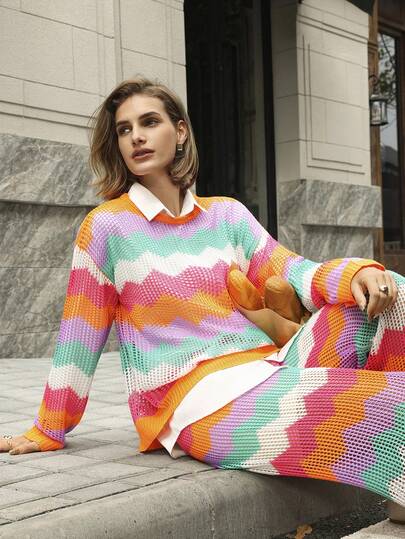 Hansera مجموعة كنزة صوفية بياقة طاقم فضفاضة ذات نمط موجي ملون وبنطال كاجوال 2 قطعة