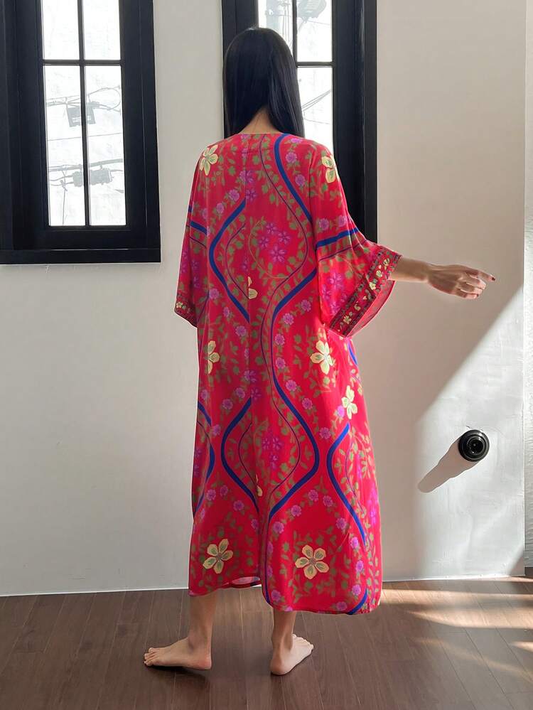 Floral Print V-Neck Loose Women Nightgown, Moo Moo Night Dress