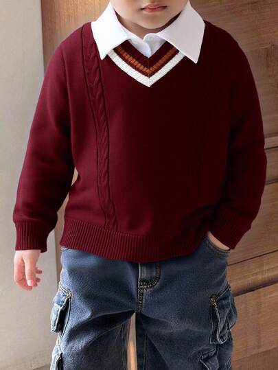 Zikori Little Byeori 这款男童休闲学院风V领条纹长袖针织衫，可爱、时尚又百搭。适合上下学通勤、日常休闲穿着，也适合幼儿园、生日派对、晚宴、演出、婚礼等场合，是返校季的理想之选。