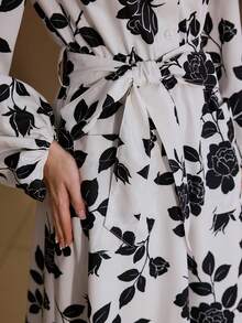 MOTF PREMIUM VESTIDO ESTAMPADO FLORAL COMPLETO CON MANGAS FAROL Y CINTURÓN - Blanco y Negro - Ver 2