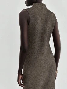Lumivelle Gaun Sweater Tanpa Lengan Warna Cokelat untuk Wanita - Coklat - View 2