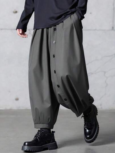  Manfinity EMRG 新款男士休闲阔腿宽松七分灯笼裤，独特设计