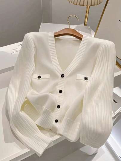 GlowEve Women's Casual Everyday Commute Simple Solid Color Ribbed V-Neck Button Decor T-Shirt, Spring/Autumn