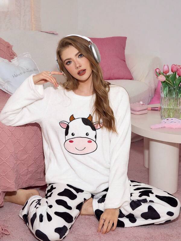 SweetSlumber Cute Cow Print Plush Women Pajama Set