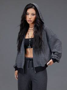 Bloopia Veste décontractée à capuche, manches longues, fermeture éclair avant, style élégant et polyvalent pour femmes, rayures noires et grises, style rebelle rétro cool, idéal pour l'automne/hiver et Halloween