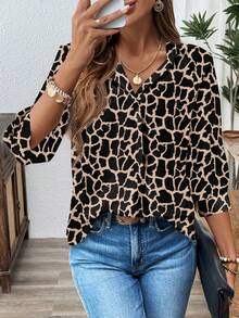 SHEIN LUNE Women's Casual Geometric Print Blouse, Suitable For Office Wear In Autumn/Winter New Year Party - Multicolor - View 3