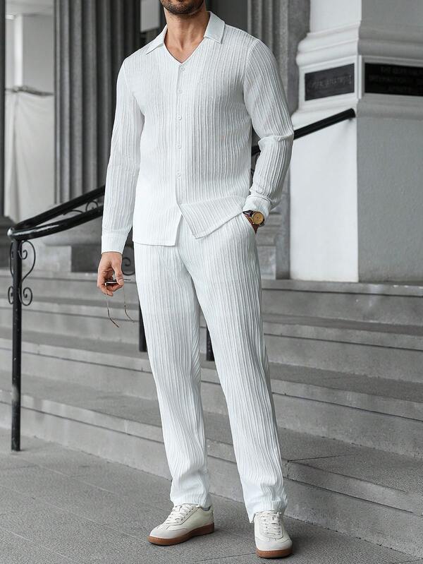 Manfinity CasualCool Męski, casualowy zestaw koszulowy INS, bestseller. Jednokolorowa, teksturowana koszula z długim rękawem i luźnymi, prostymi nogawkami ze ściągaczem w pasie. Komplet w kolorze khaki, odpowiedni na wiosnę/lato, na co dzień, na plażę na Hawajach. Idealny prezent dla chłopaka/męża.