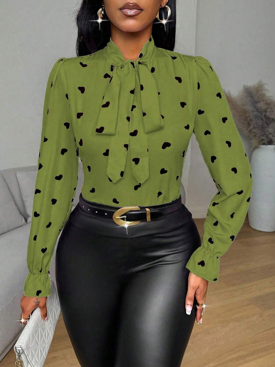 Eryvara 心形印花蝴蝶袖系带长袖女式衬衫 - 綠色 - 查看 1